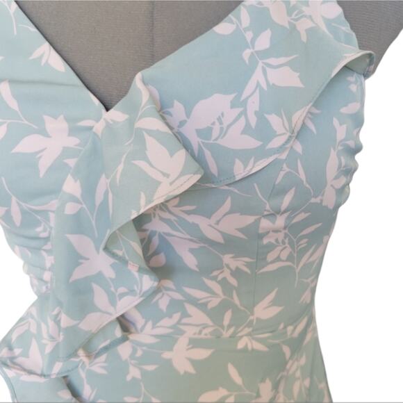 NWT Ruffle Wrap Front Dress with Floral Print Size Small - Picture 5 of 10